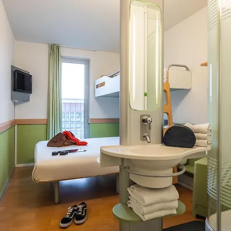 Ibis Budget Centrum Station Hotel *