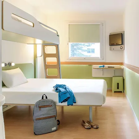 Ibis Budget Centrum Station Hotel *